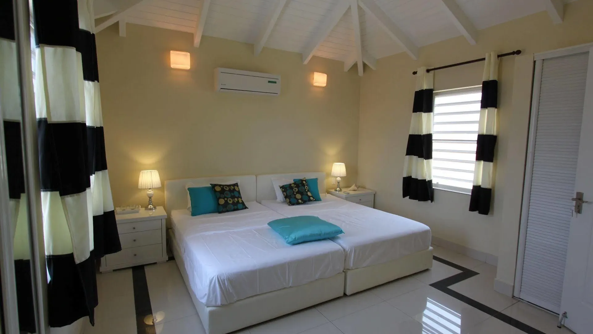 Dormio Bonaire Village بونير وسينت أوستاتيوس وسابا